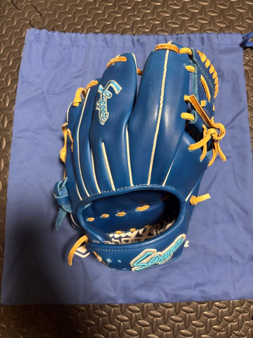 Kubota Slugger 野球グローブ 青/黄色 収納袋付き