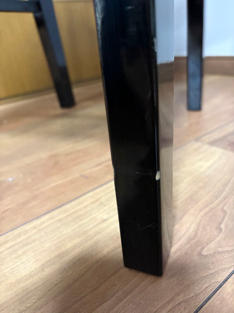 ピアノ背もたれ付黒椅子　トムソン椅子