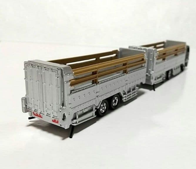 トミカ 改造 三菱ふそう スーパーグレート 家畜運搬車 フルトレーラー
