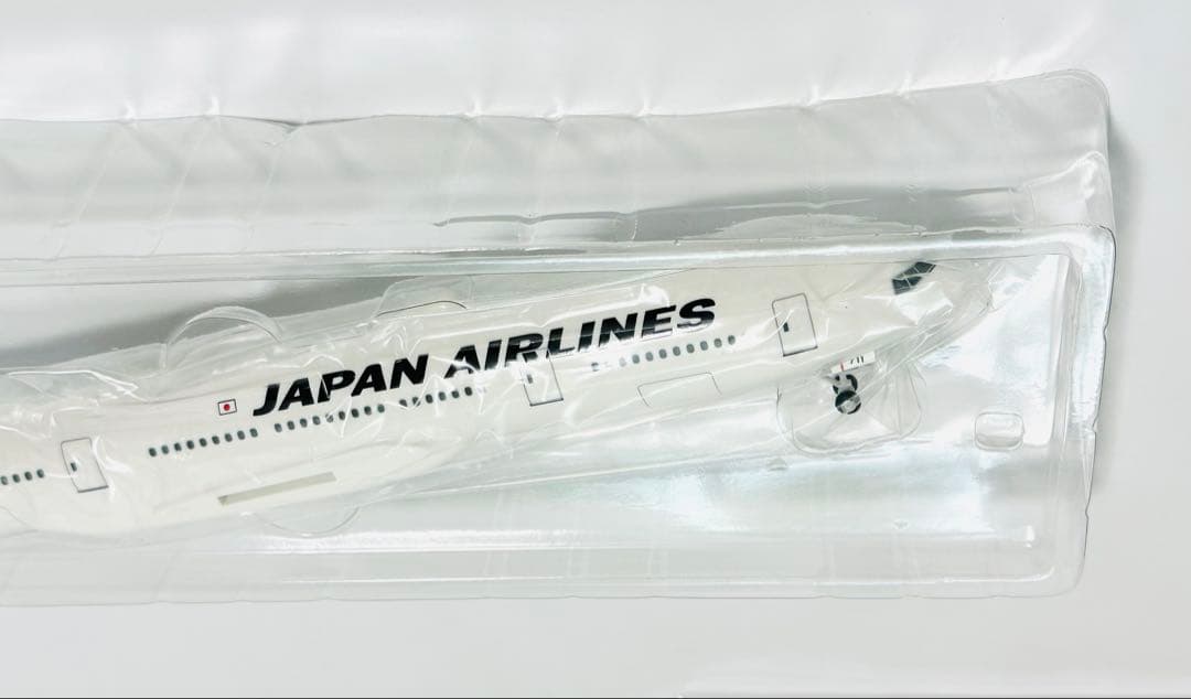 JALUX 1/200 777-200ER 日本航空　未組立品