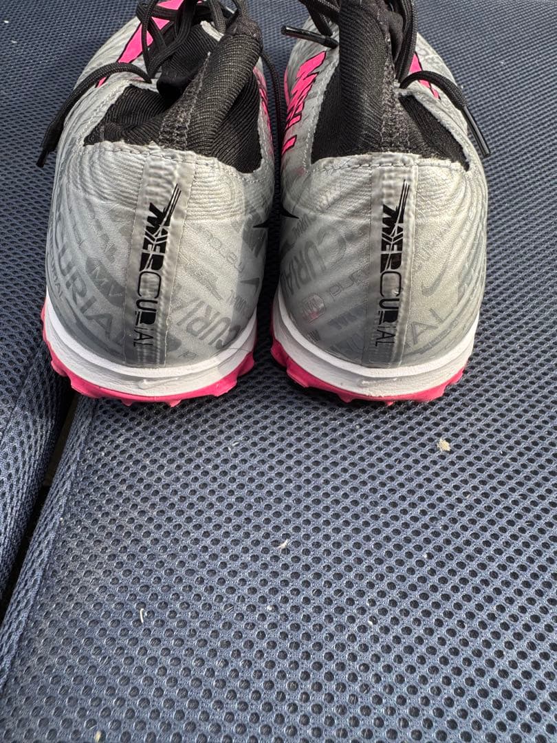 Nike Mercurial シルバー/ピンク 人工芝用シューズ