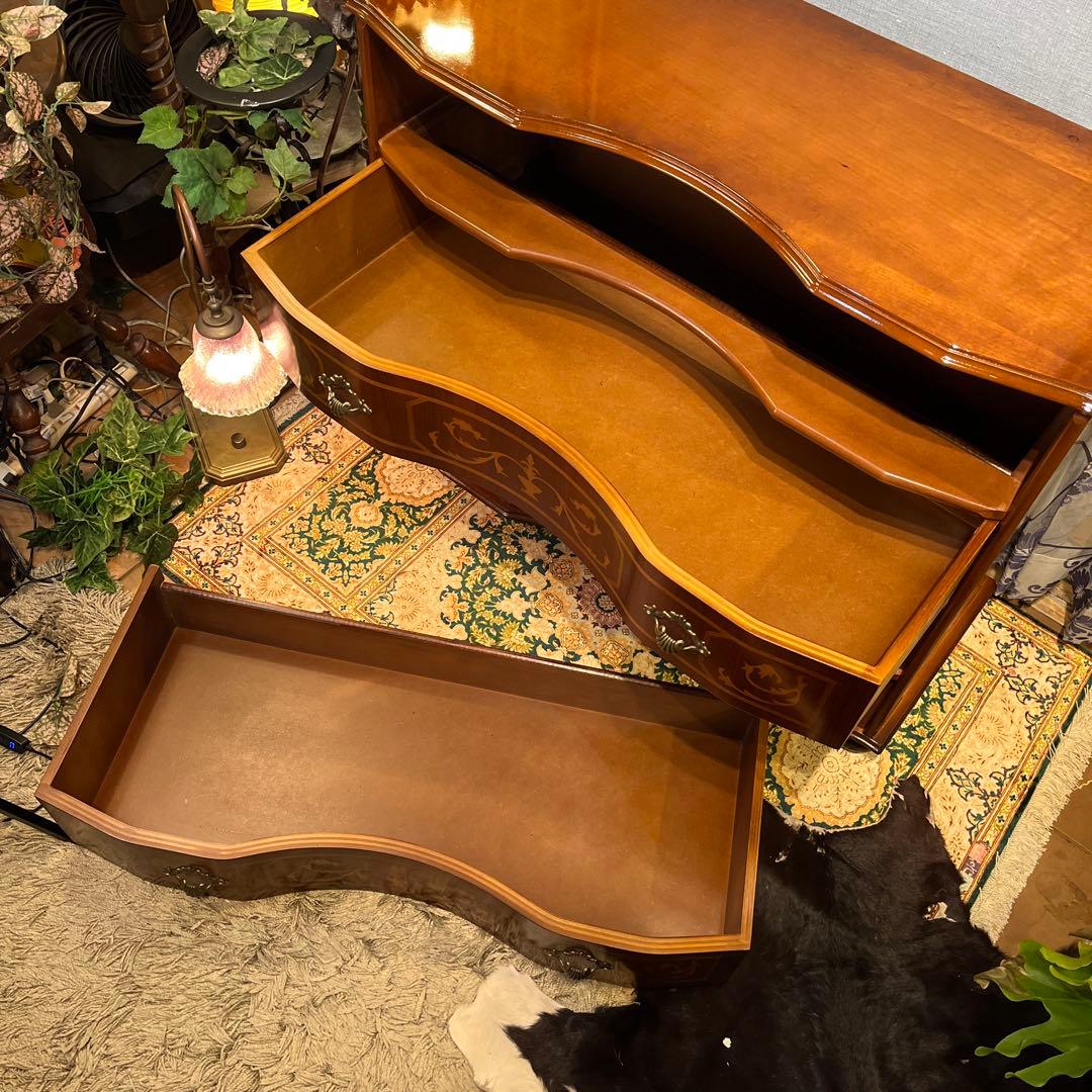 雪　Sale イタリアン アンティークPT 象嵌　４DRキャビネット