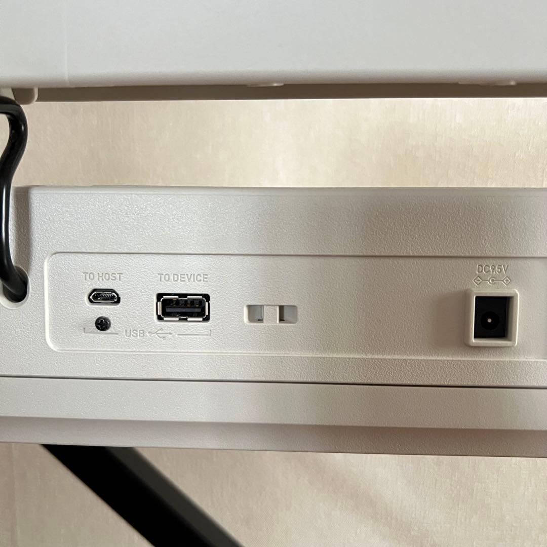 【送料無料】カシオ(CASIO)光ナビゲーション電子キーボード LK-520