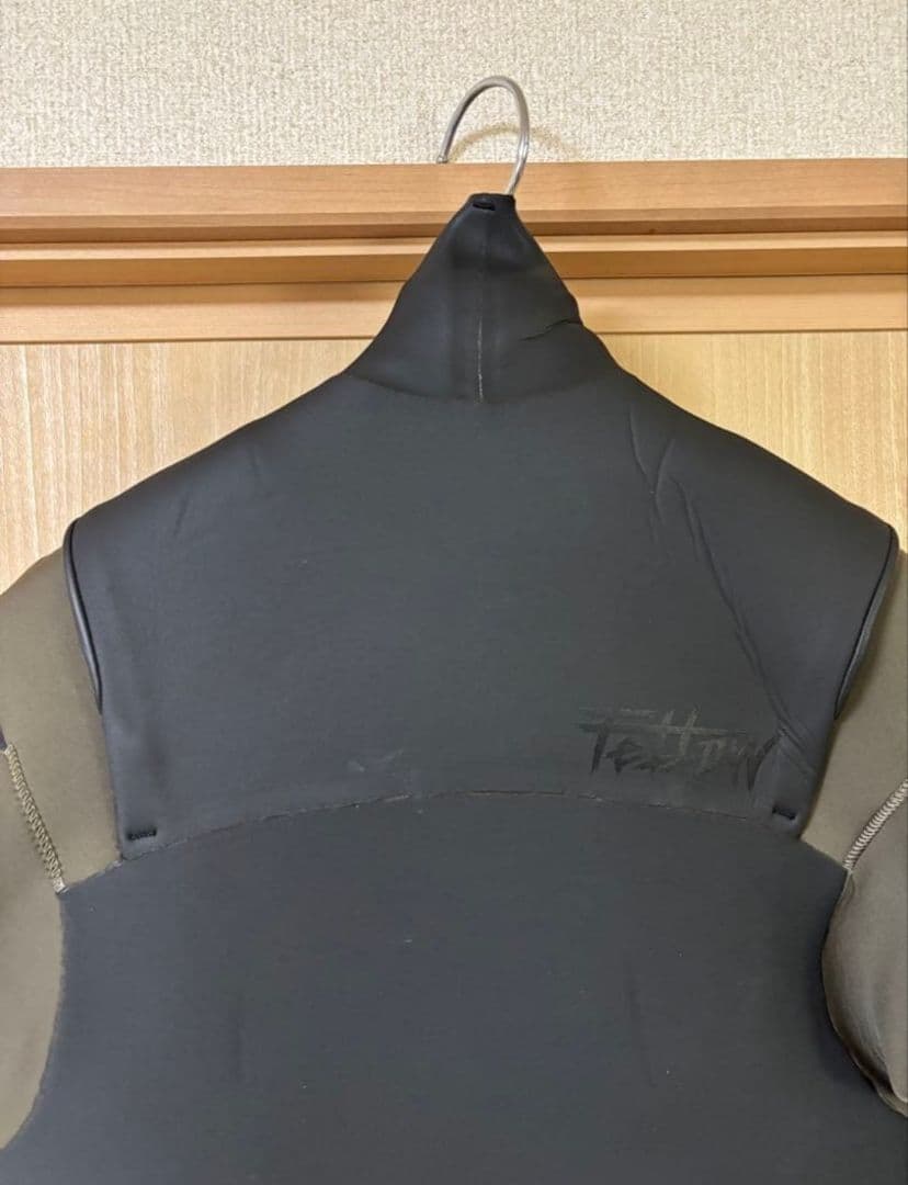 FELLOW メンズ セミドライ チェストジップ 5x3mm MLB