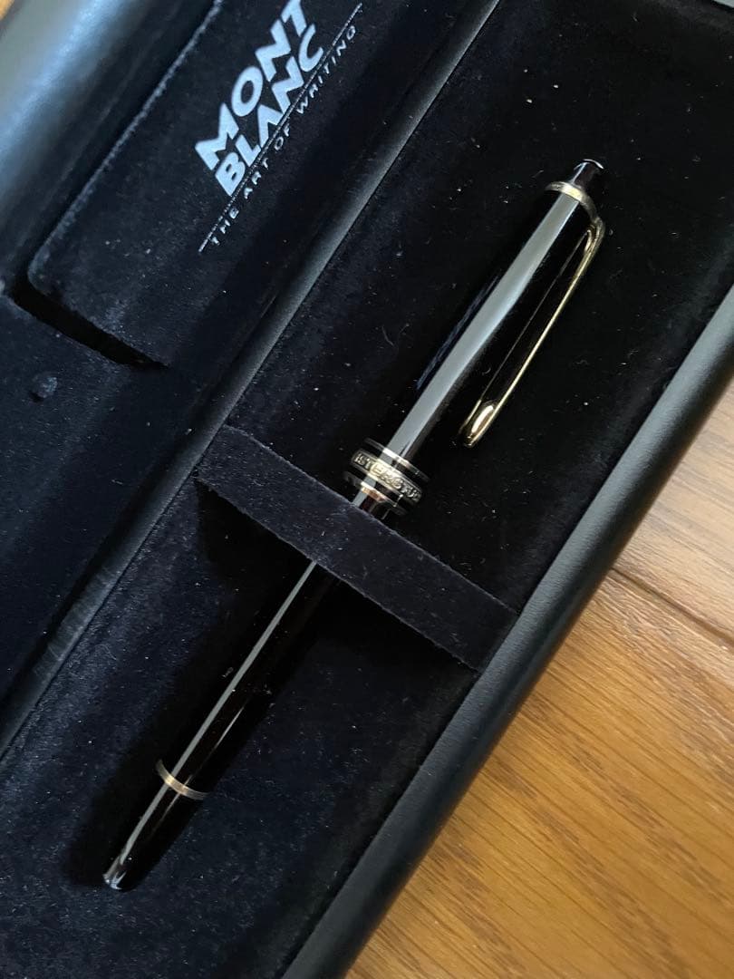 ひ*ん様 ◾️モンブラン◾️144万年筆◾️マイスターシュテュック クラシック◾