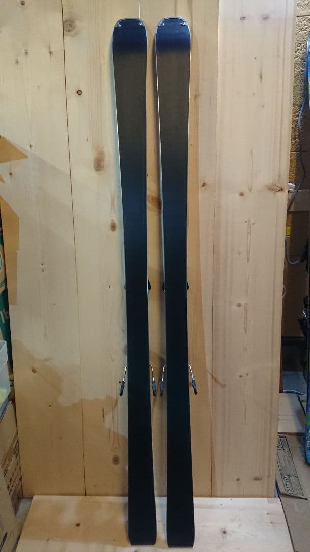 美品ATOMIC 167㎝ SAVOR XR 簡単調整257~380㎜ セイバー