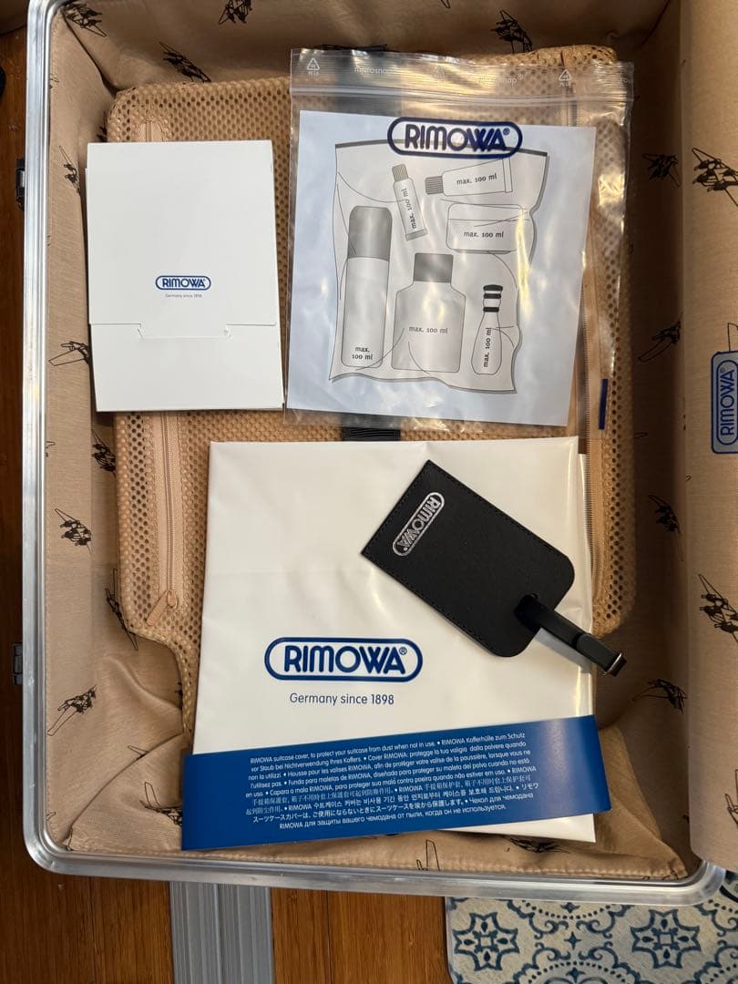 RIMOWA CLASSIC FLIGHT CABIN シルバー 新品未使用！
