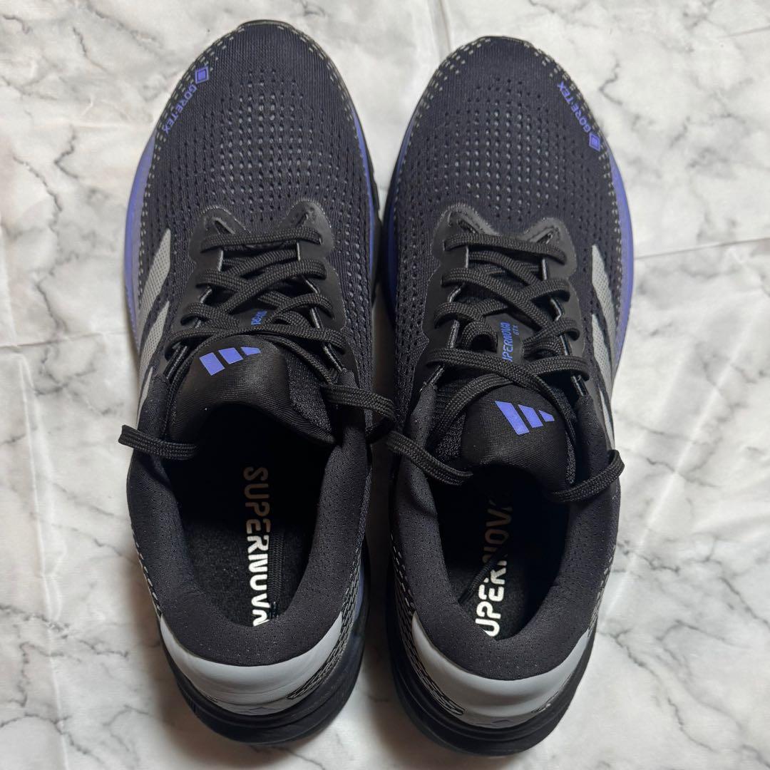 美品☆adidas スーパーノヴァ GORE-TEX 防水モデル 27.5cm