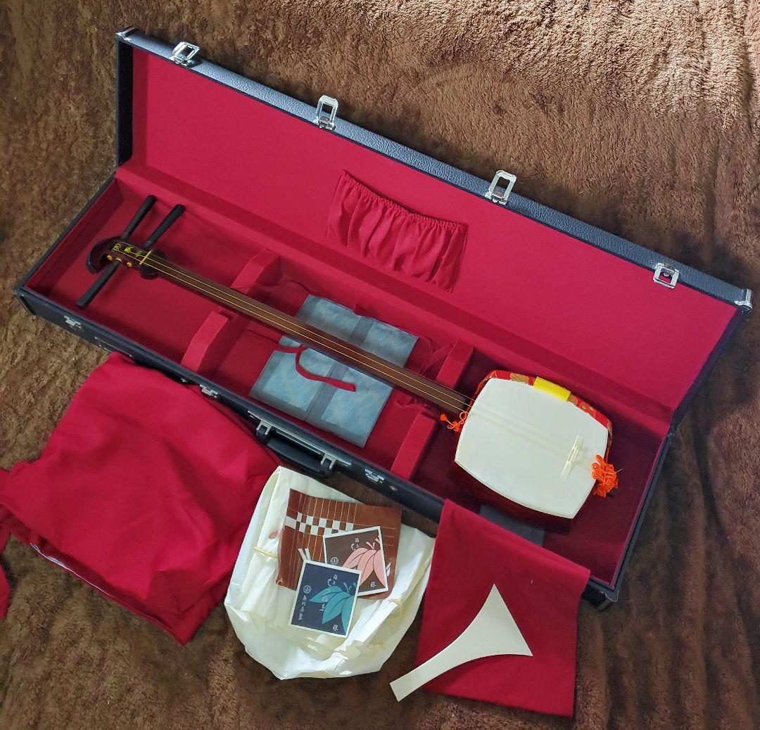 三味線　紅木 中棹 東さわり 撥 駒 長袋他 ケース付 皮破れなし 短棹 ５厘大