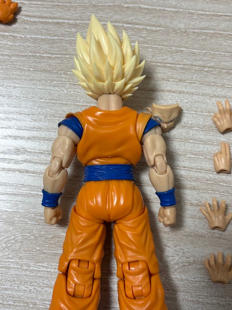 s.h.figuarts同サイズ ドラゴンボール スーパーサイヤ人 2孫悟空