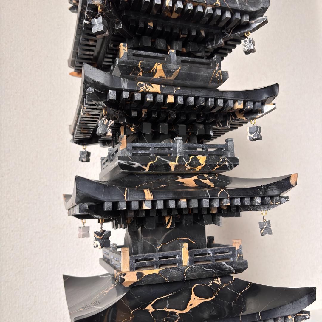 国宝 瑠璃光寺五重塔 イタリア産大理石ポルトロ 高さ約92cm 重さ約40kg