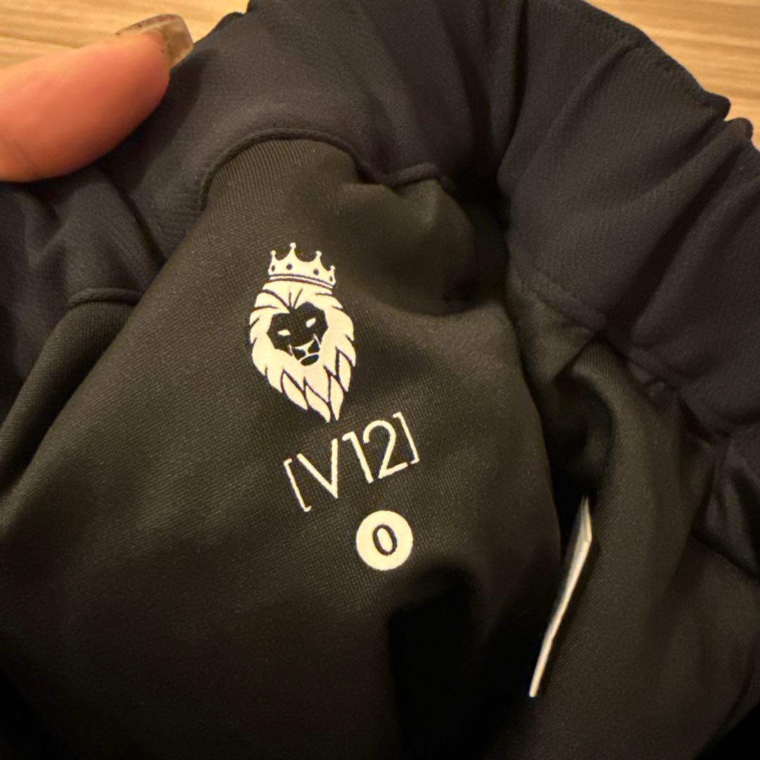 新品 V12 スカート