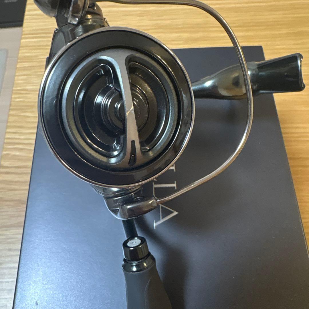 シマノ　22 ステラ　c2500sxg 【やや傷あり】