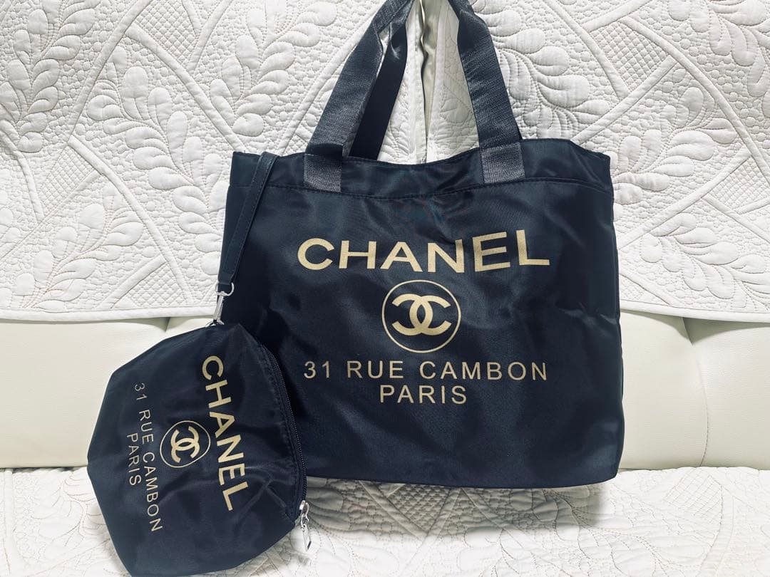 CHANEL☆新品未使用ノベルティトートバッグナイロン素材化粧コスメポーチ付き黒