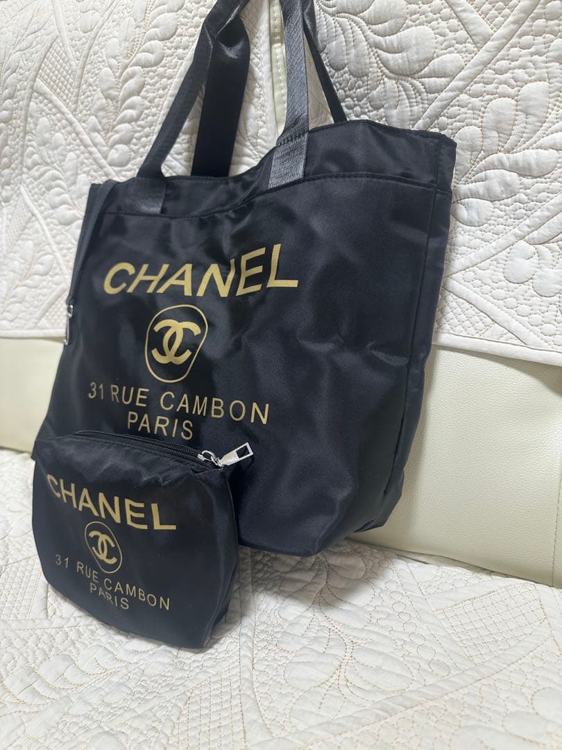 CHANEL☆新品未使用ノベルティトートバッグナイロン素材化粧コスメポーチ付き黒