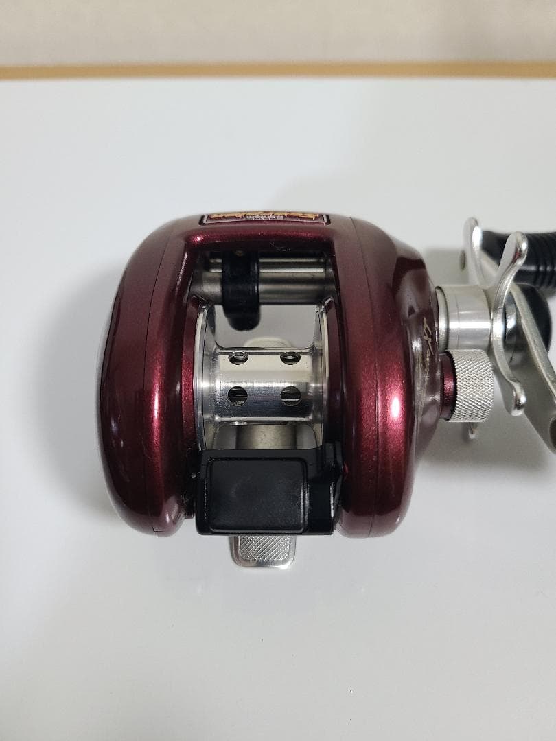 美品【シマノ】 バンタム スコーピオン メタニウム XT 赤メタ