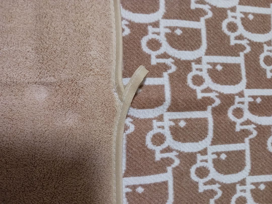 HERMESふわふわ上質素材ベージュバスタオル68cm×140cm