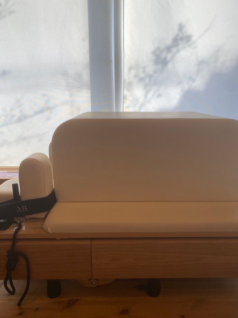 MIYABI製の折りたたみ式リフォーマー　アイボリー