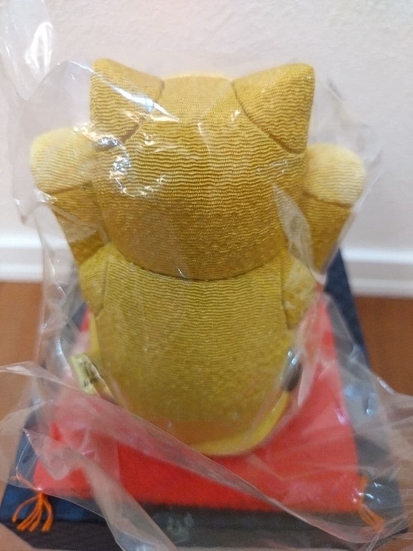 新品未使用　柿沼人形　江戸木目入　限定　招きライオン赤座布団　商売繁盛　縁起物