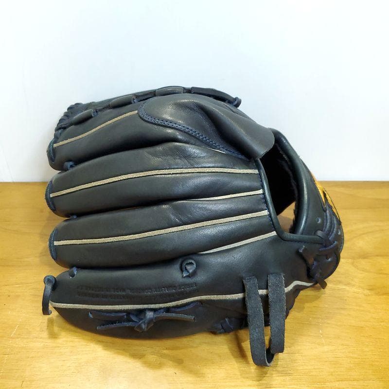 ミズノ 斎藤佑樹モデル 限定品 激レア Mizuno 投手用 軟式グローブ