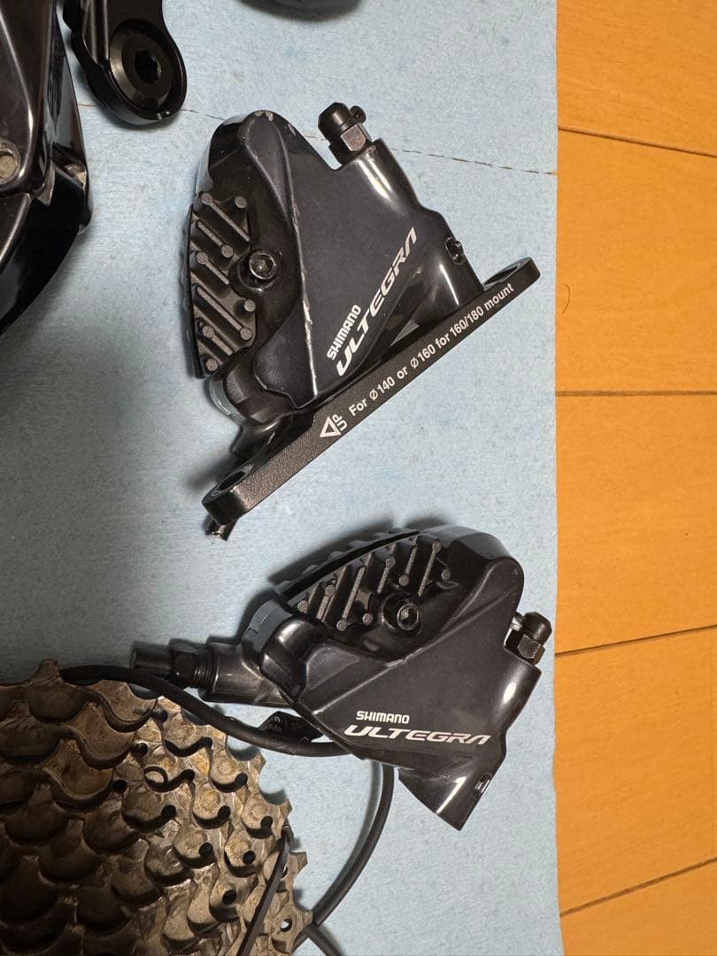 ULTEGRA Di2 R8070 コンポーネントセット スプリンタースイッチ付