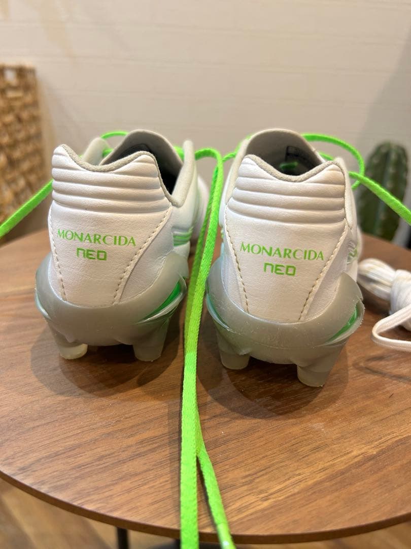 モナルシーダ NEO III PRO 22.5cm ホワイト・グリーン