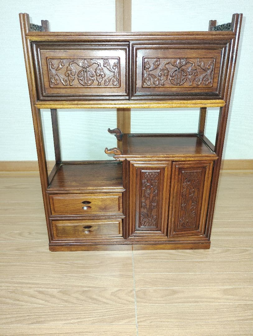 木製彫刻収納棚 引き出し2つ