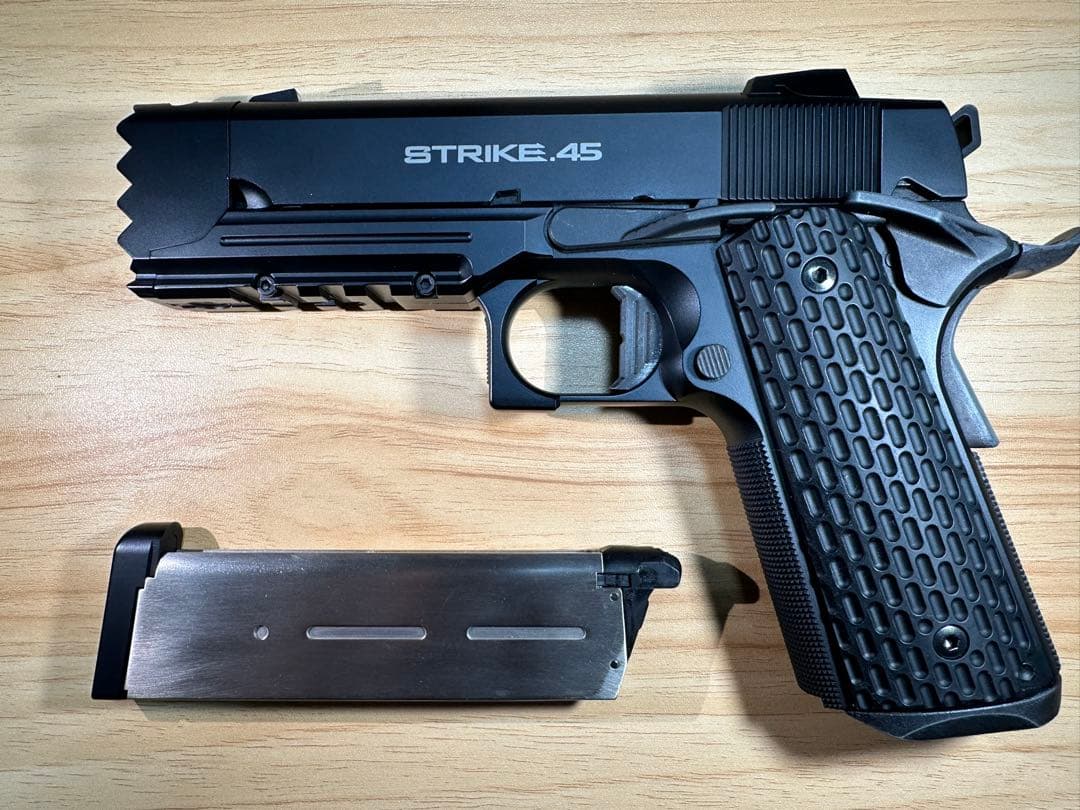 東京マルイ ストライクウォーリア　STRIKE 45 ガスブローバック