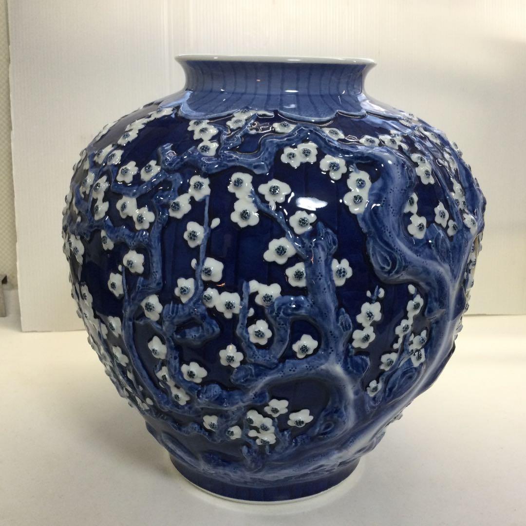 ☆値下げ！有田焼　花瓶　壺　陶器　青　白　高級感あり　昭和レトロ　緒方松右衛門？