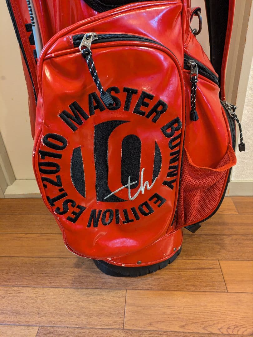 マスターバニーエディション 10周年記念 ゴルフバッグ 赤