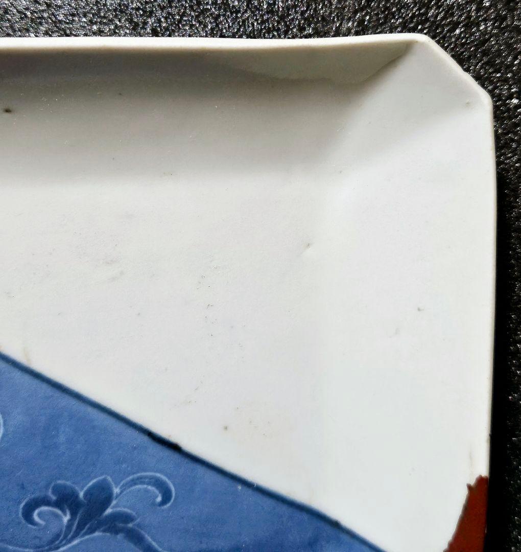 【名品古伊万里❗03】江戸時代前期　藍九谷　方身代り　墨弾き技法　花唐草文様皿