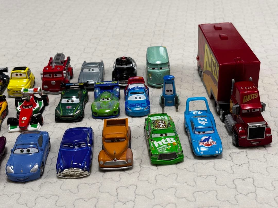 カーズ トミカ まとめ売り