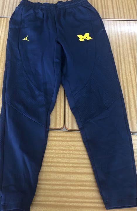 バスケ　アメリカ　ミシガン大学　公式セットアップ