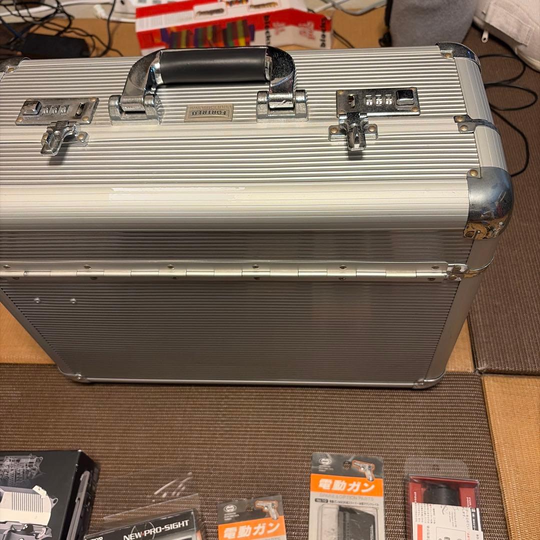 東京マルイ電動ガンM 93 R