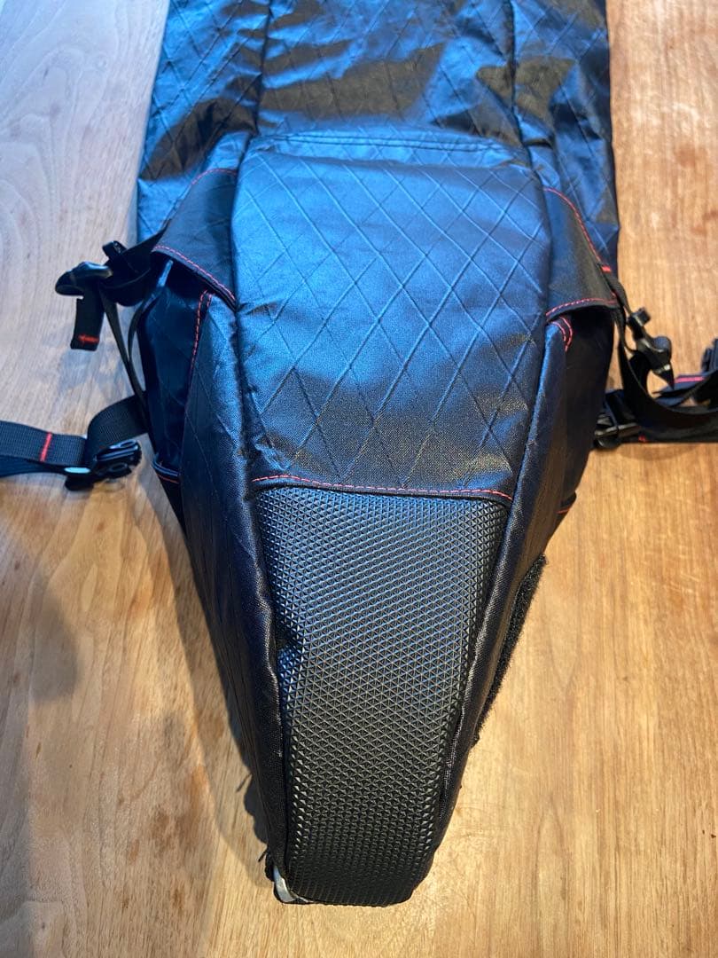 レベレイトデザイン ピカ 専用ポーチ付き　サドルバッグ