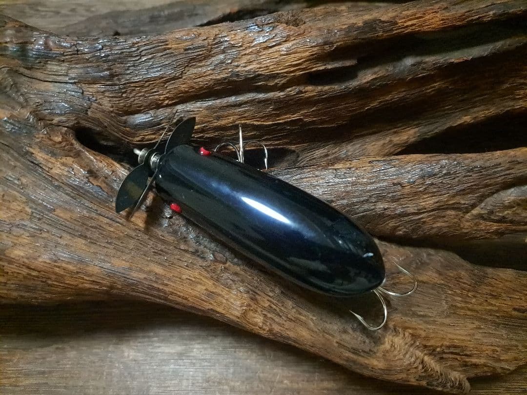 トップウォータージャンキー　ミルヘッドターキー　ブラック　レッドアイ