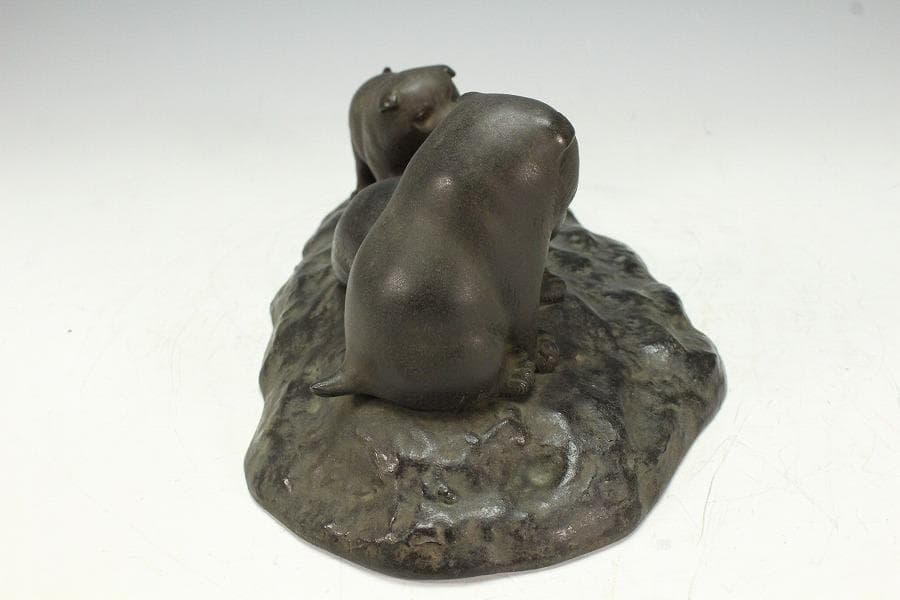 金工師 徳光造 遊三犬 置物(K-XA873)