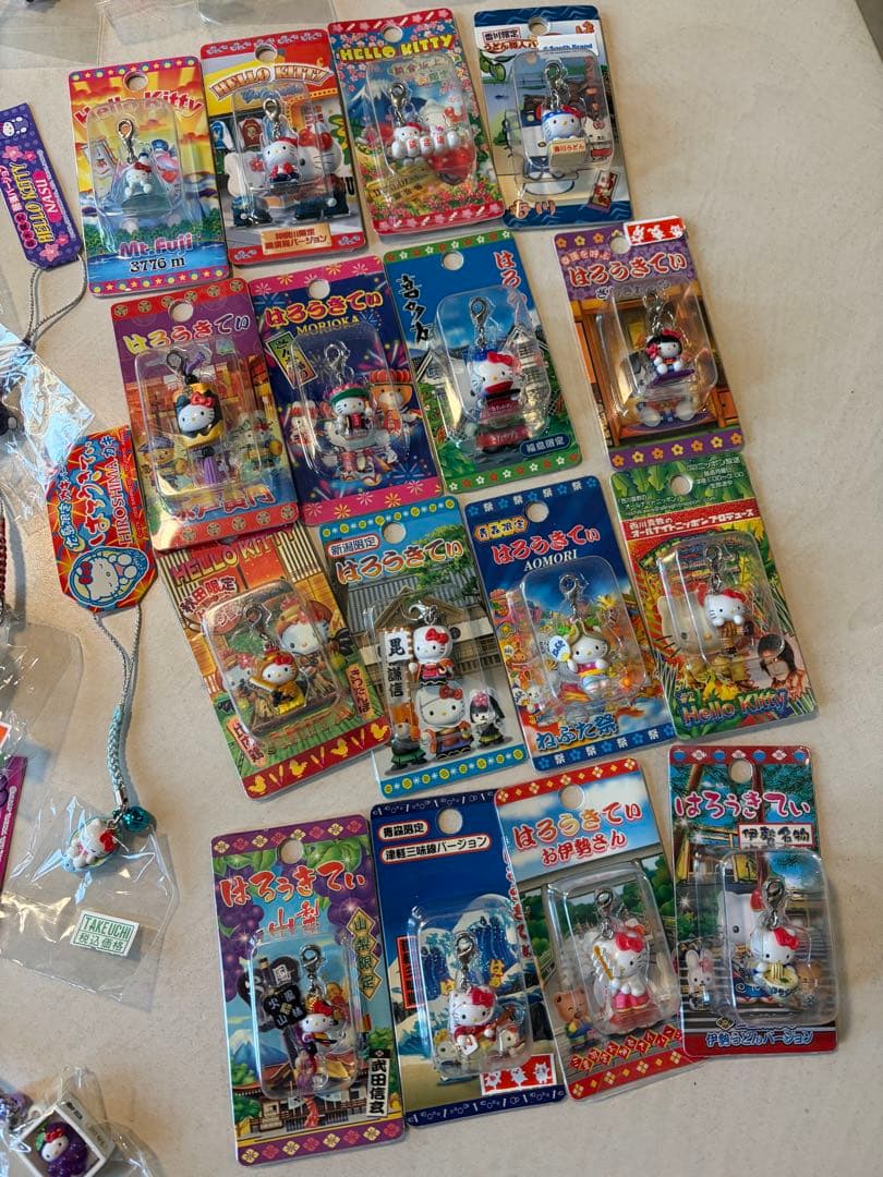 新品未使用　廃盤　希少　ご当地ハローキティ セット 50個セット　まとめ売り
