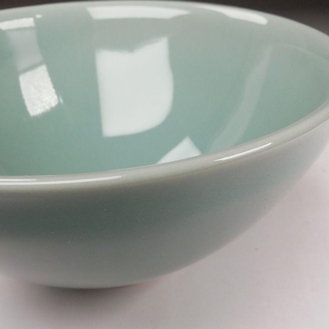 Ｔ３７５　茶碗　『青瓷　茶碗』『米沢久 造』　共箱　抹茶碗　茶道具
