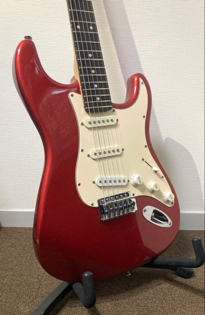BUSKER'S ストラトキャスター　赤