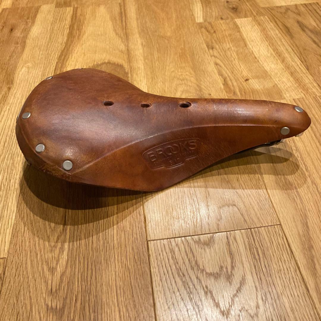 BROOKS サドル Classic （B17 スタンダード honey）