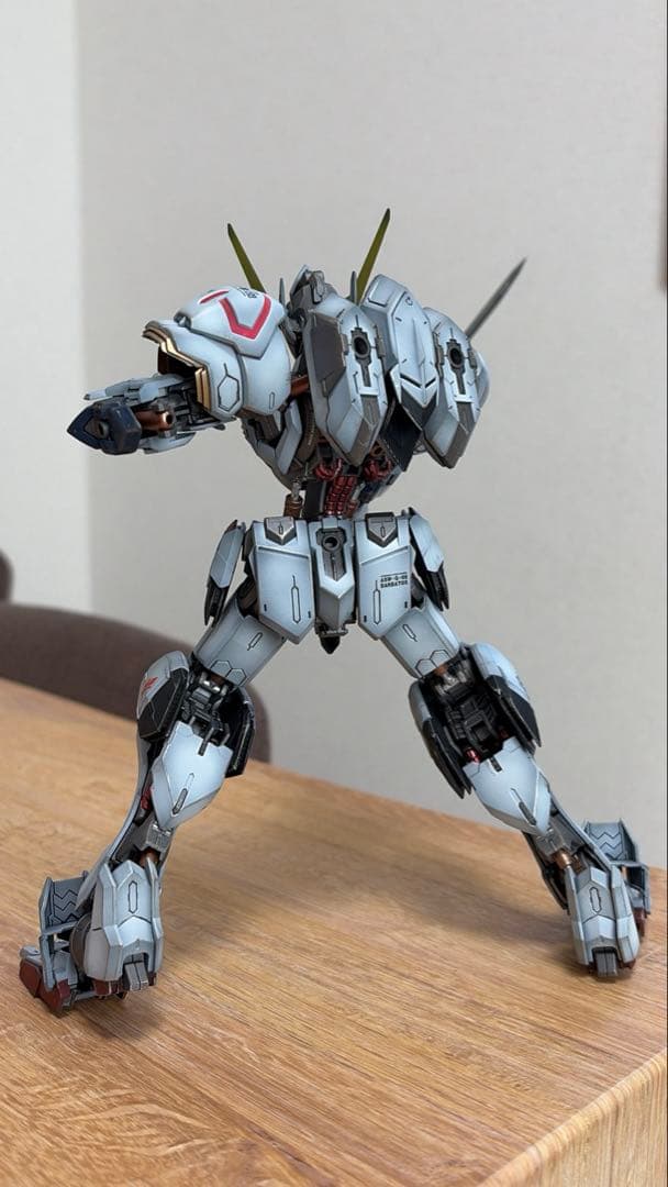 MG ガンダムバルバトス　全塗装完成品