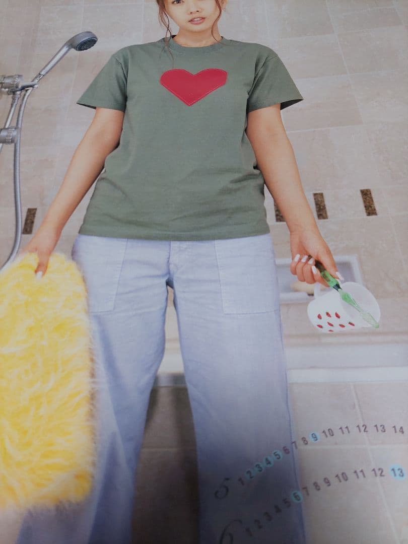 ユンソナ直筆サイン入り2004カレンダー