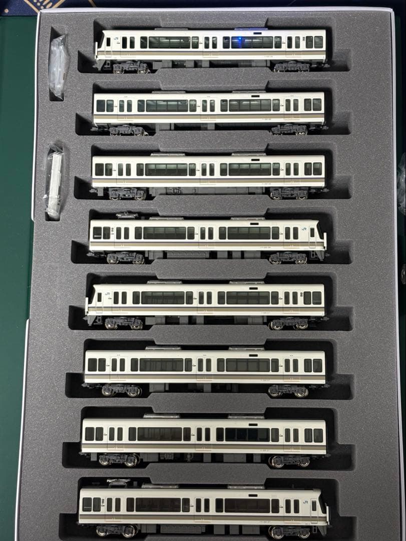 10-1492 221系リニューアル車