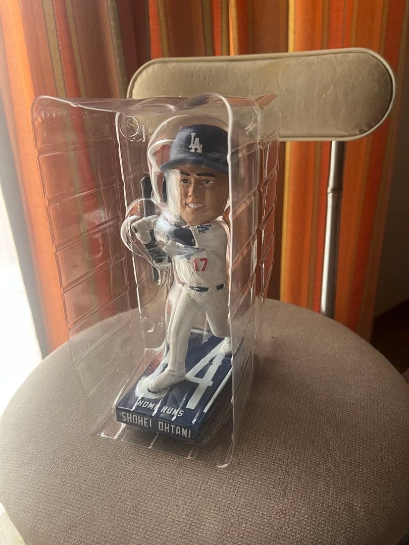 大谷翔平 ボブルヘッド 50/50 バッティング フィギュア 8/27球場限定