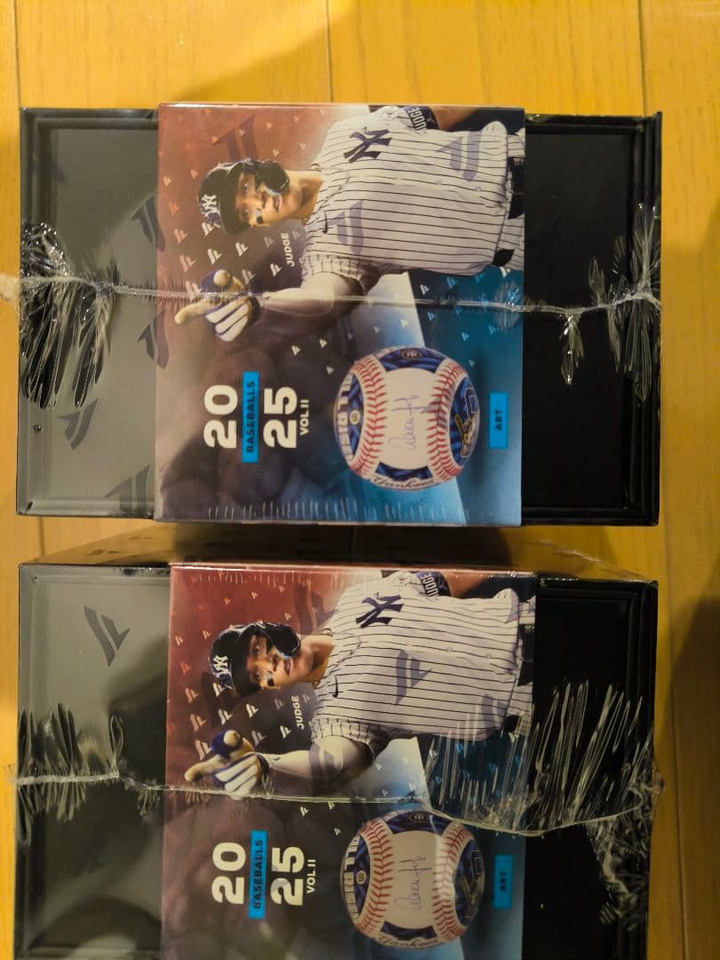 MLB公式直筆サインボール&ユニホーム（未開封シュリンク付き） MLB