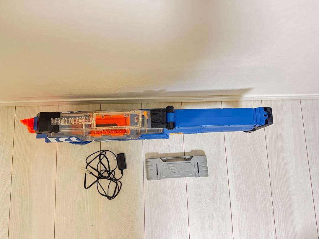 ナーフ ライバル ネメシス 充電式のバッテリー付き