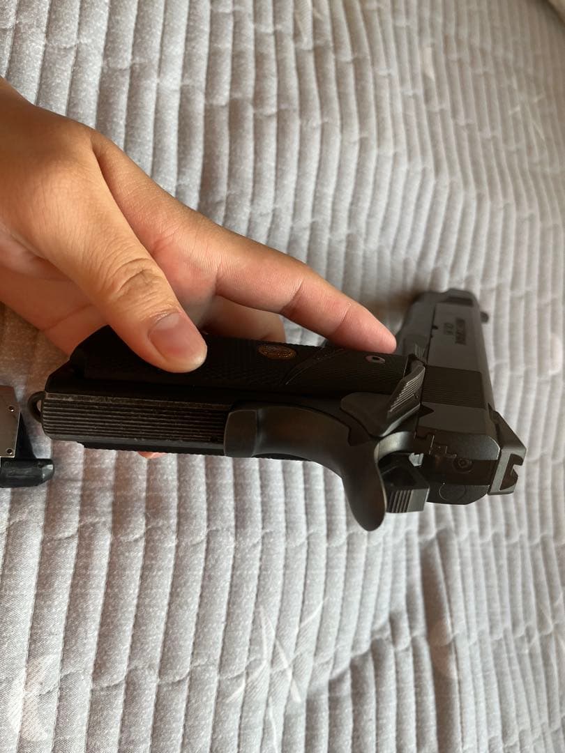 ブラック ガスガン 金属製バレル 1911 MEU