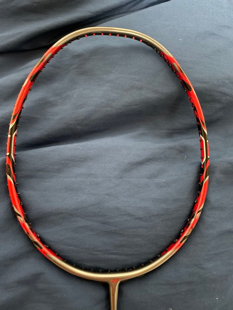 アークセイバー11pro バドミントンラケット レッド/ブラック