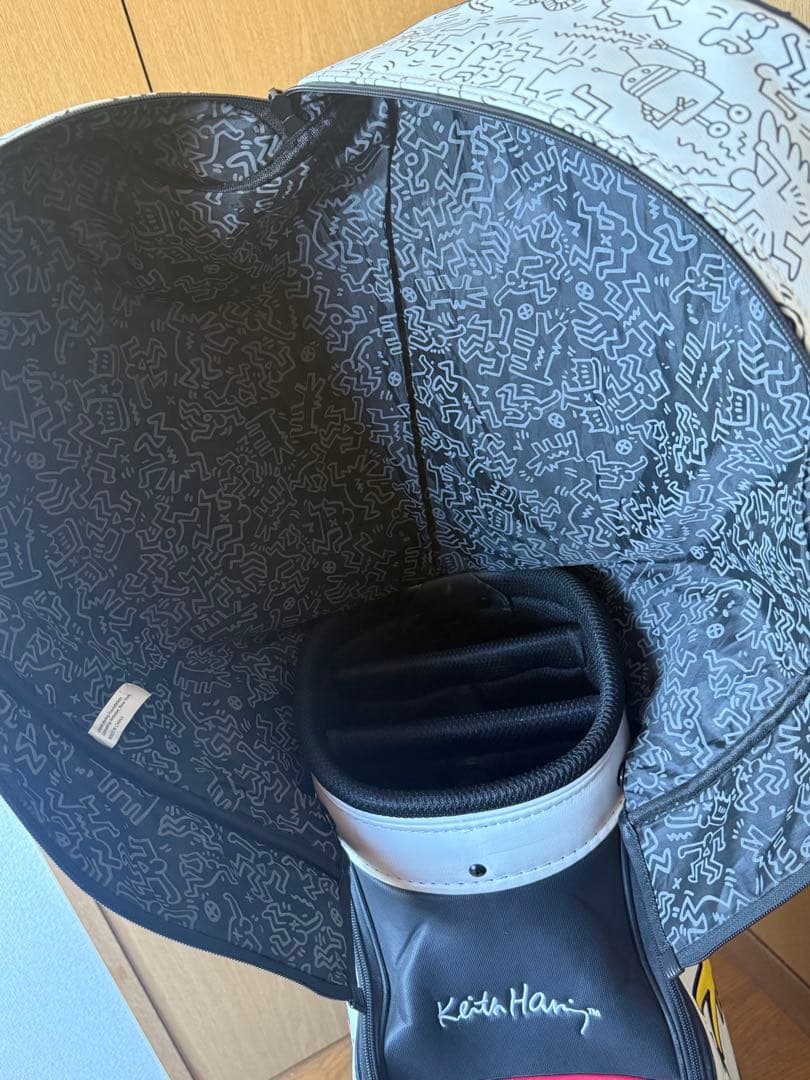 【限定】キース・ヘリング × ゴルフ キャディバッグセット（ヘッドカバー付き）